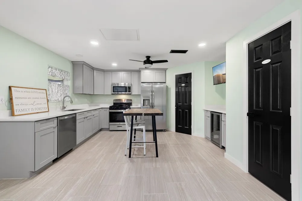 222 W Vaughn Lane Deer Park, TX 77536