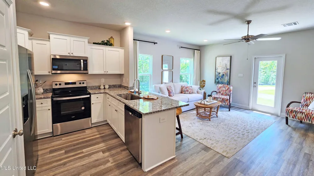 12338 Frazier Lane Gulfport, MS 39503