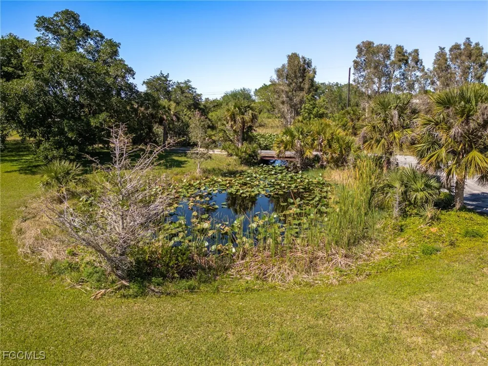 West Avenue Moore Haven, FL 33471