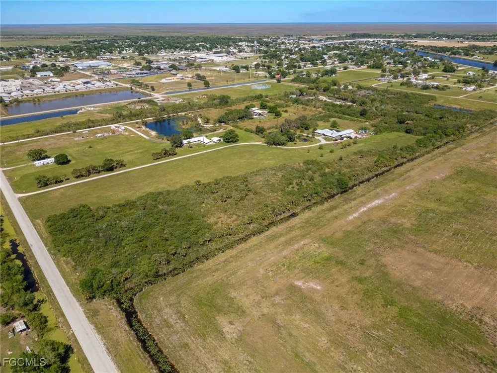 West Avenue Moore Haven, FL 33471