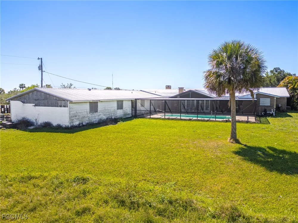 West Avenue Moore Haven, FL 33471