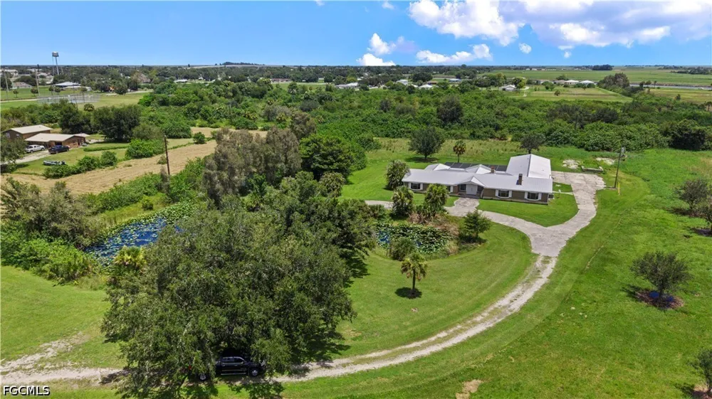 West Avenue Moore Haven, FL 33471