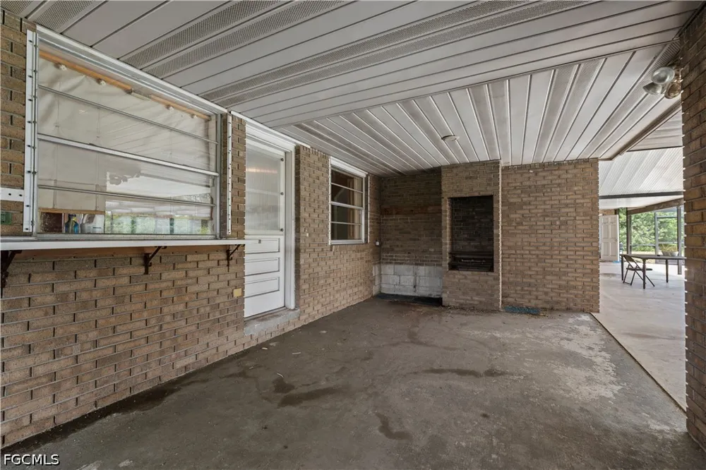 West Avenue Moore Haven, FL 33471