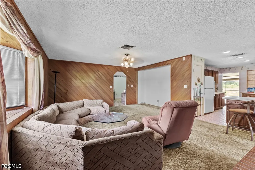 West Avenue Moore Haven, FL 33471