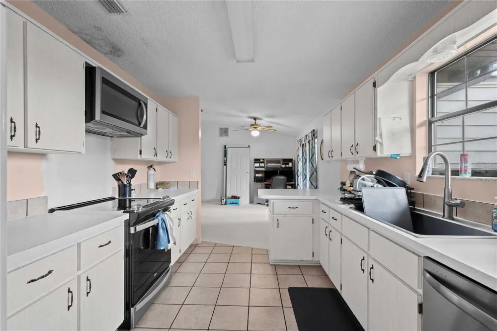 348 CR 542E Bushnell, FL 33513