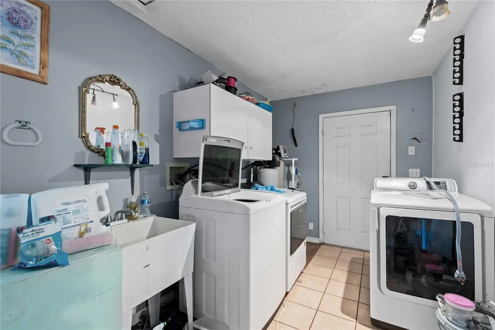 348 CR 542E Bushnell, FL 33513