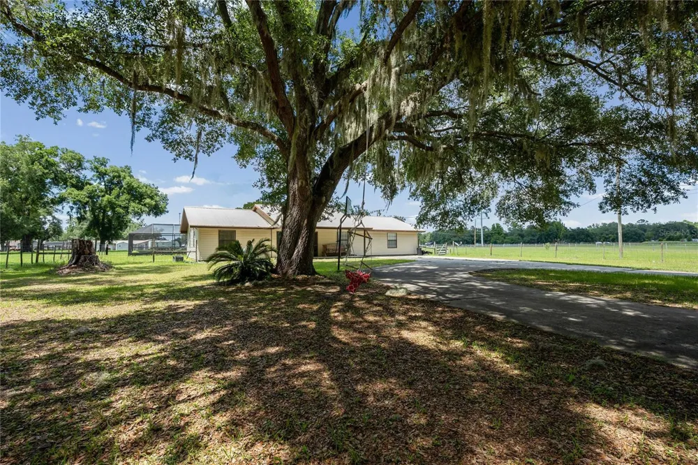 348 CR 542E Bushnell, FL 33513
