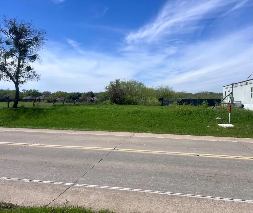 303 Industrial Boulevard Crowley, TX 76036