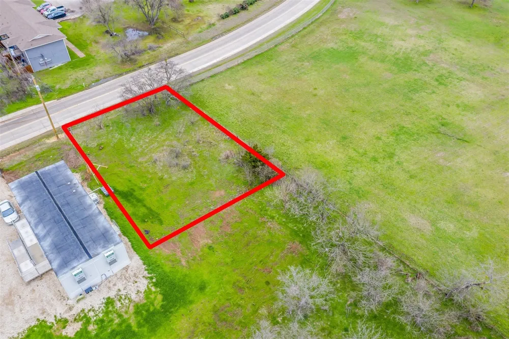 303 Industrial Boulevard Crowley, TX 76036