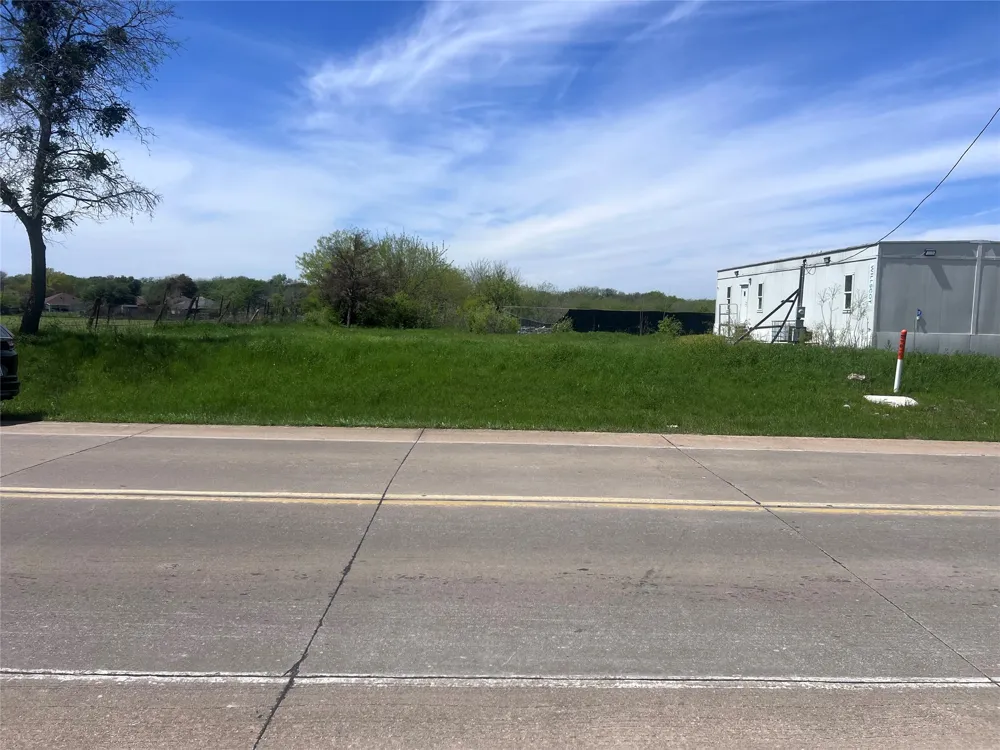 303 Industrial Boulevard Crowley, TX 76036