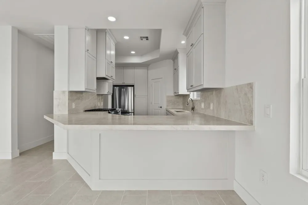 512 2nd San Leon, TX 77539