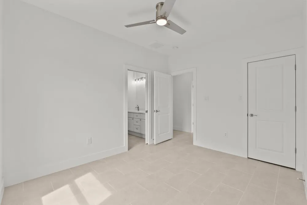 512 2nd San Leon, TX 77539