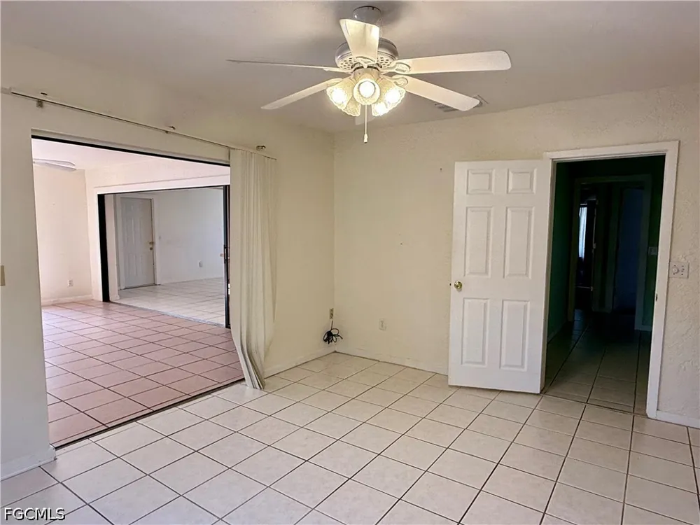 SE 15th Street Cape Coral, FL 33990