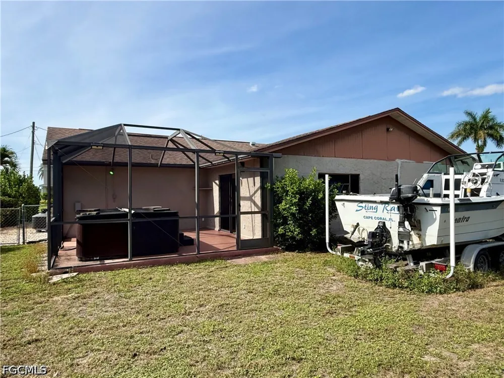 SE 15th Street Cape Coral, FL 33990
