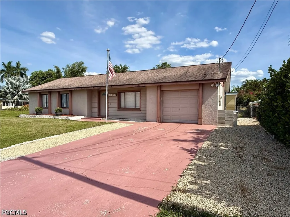 SE 15th Street Cape Coral, FL 33990