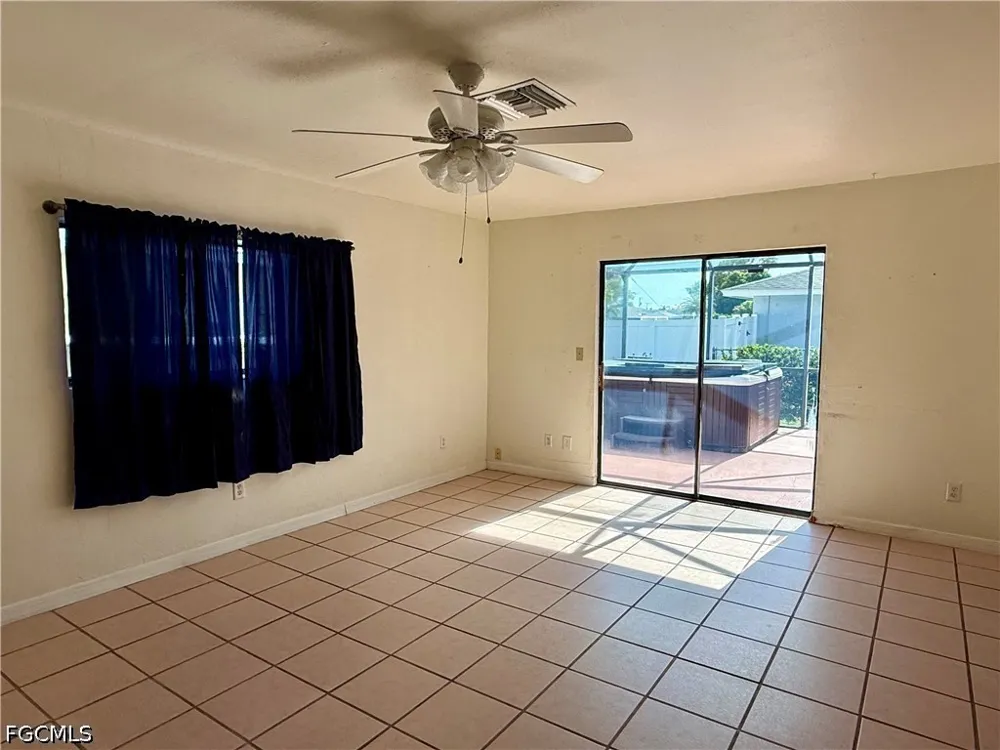SE 15th Street Cape Coral, FL 33990