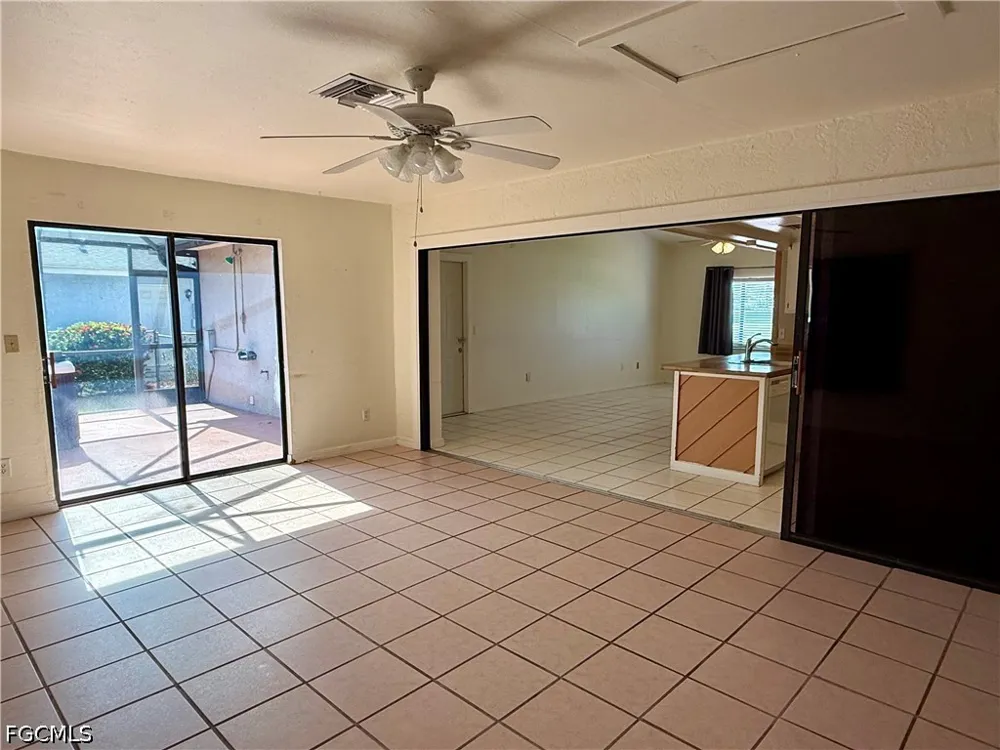 SE 15th Street Cape Coral, FL 33990