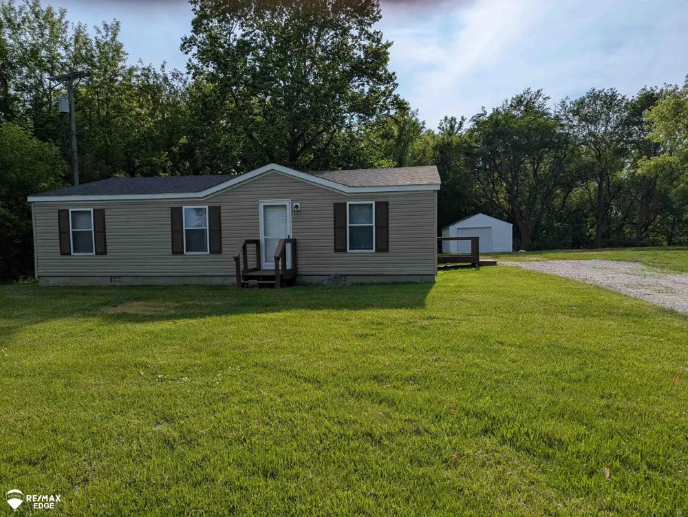 6283 Hart Lake Road Otter Lake Village, MI 48464