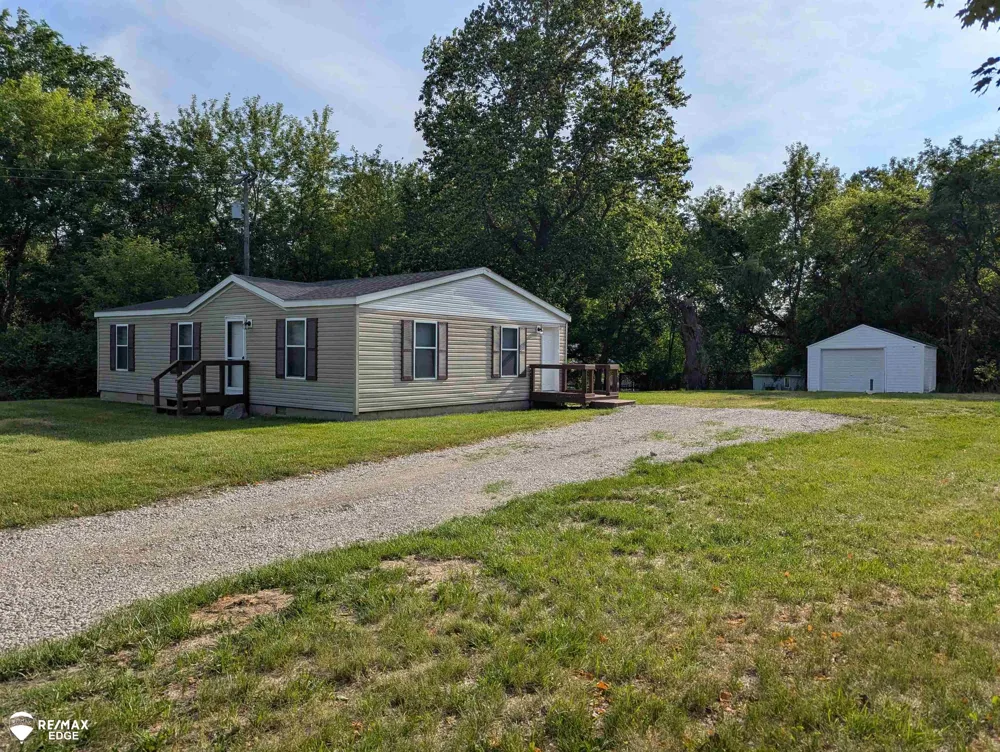 6283 Hart Lake Road Otter Lake Village, MI 48464