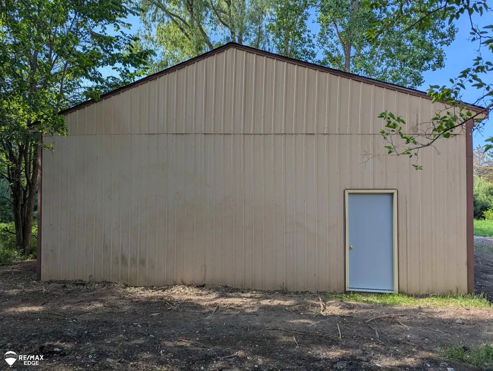 6283 Hart Lake Road Otter Lake Village, MI 48464