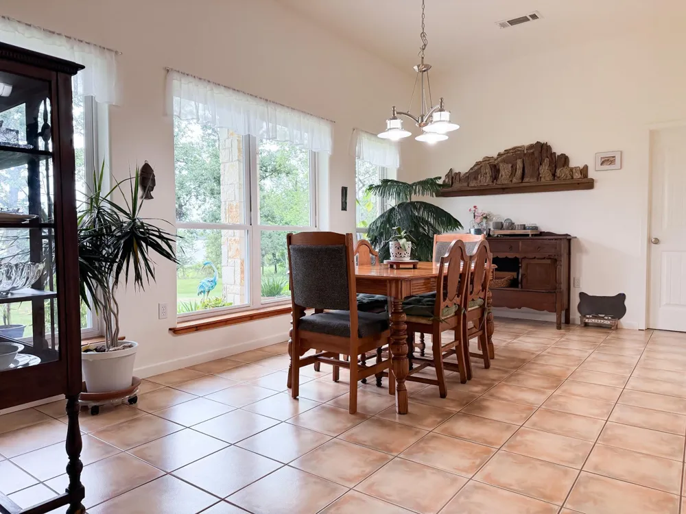2256 Lcr 882 Jewett, TX 75846