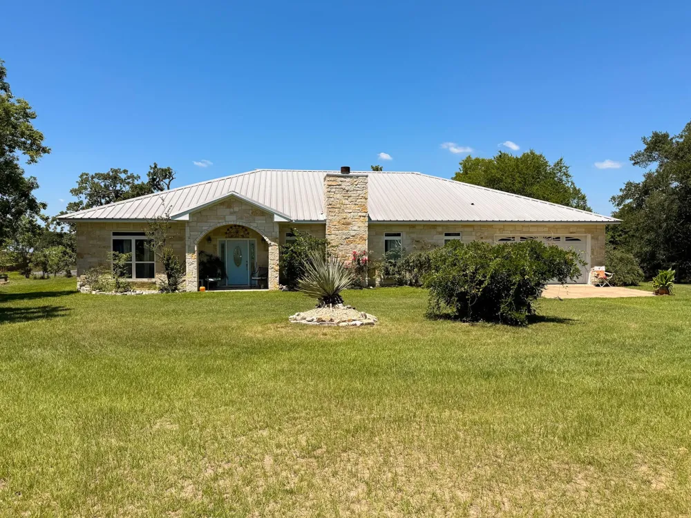 2256 Lcr 882 Jewett, TX 75846