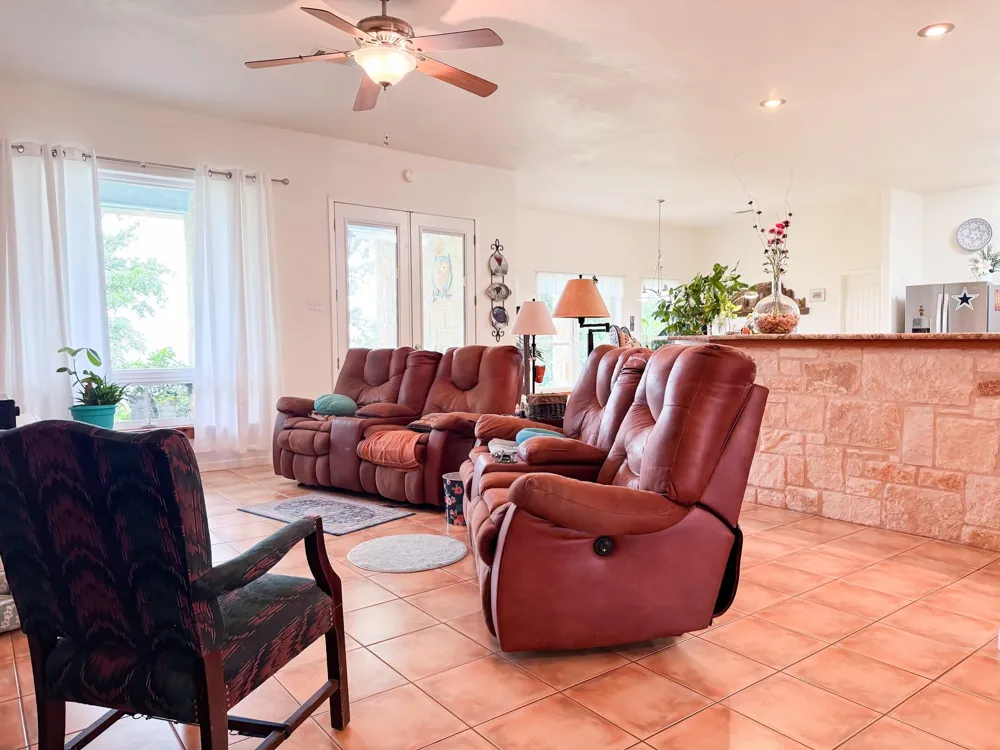 2256 Lcr 882 Jewett, TX 75846