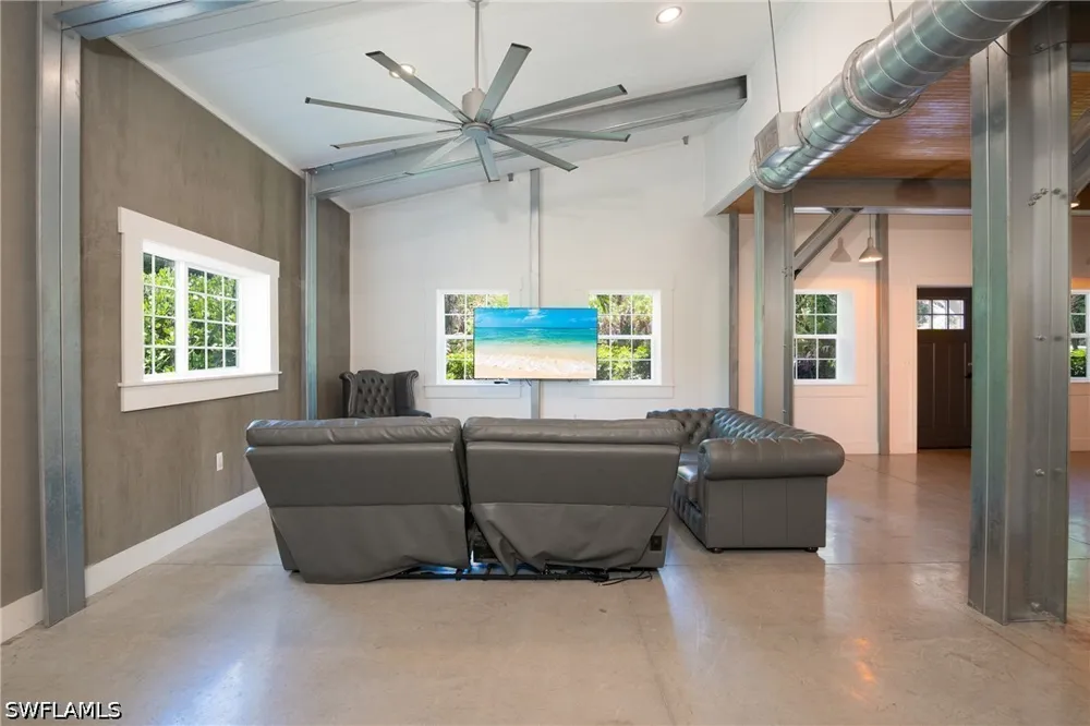 Ivy Way Naples, FL 34117