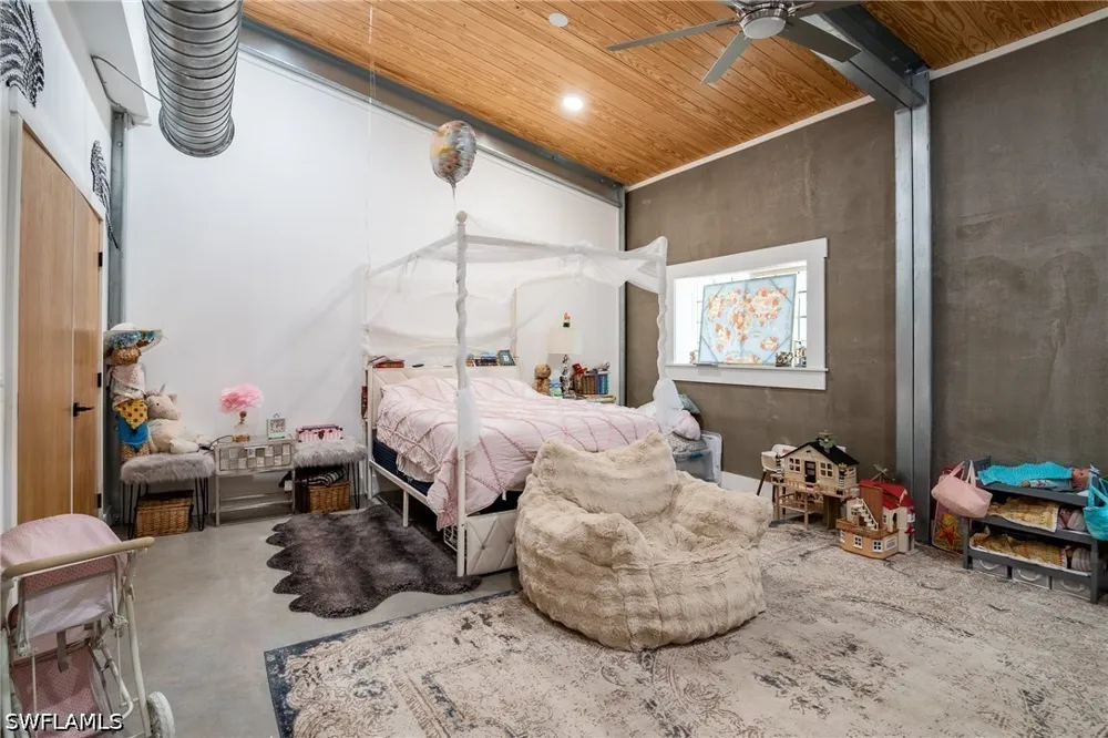 Ivy Way Naples, FL 34117