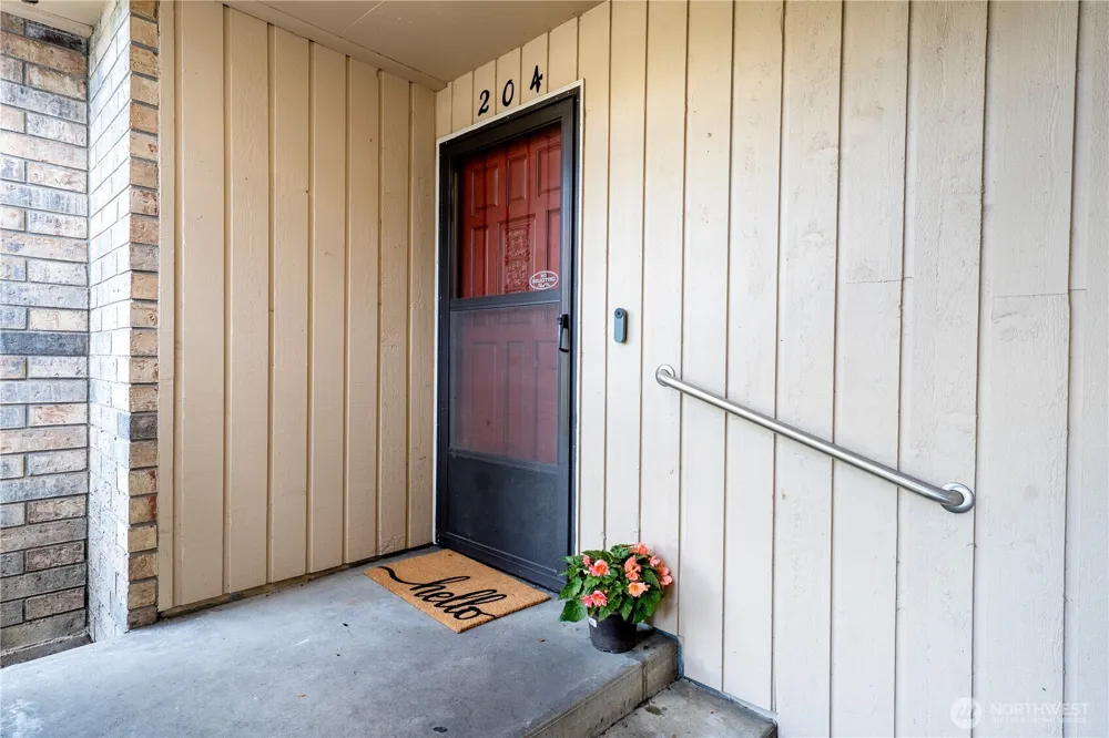 1199 9th Avenue #204 Oak Harbor, WA 98277