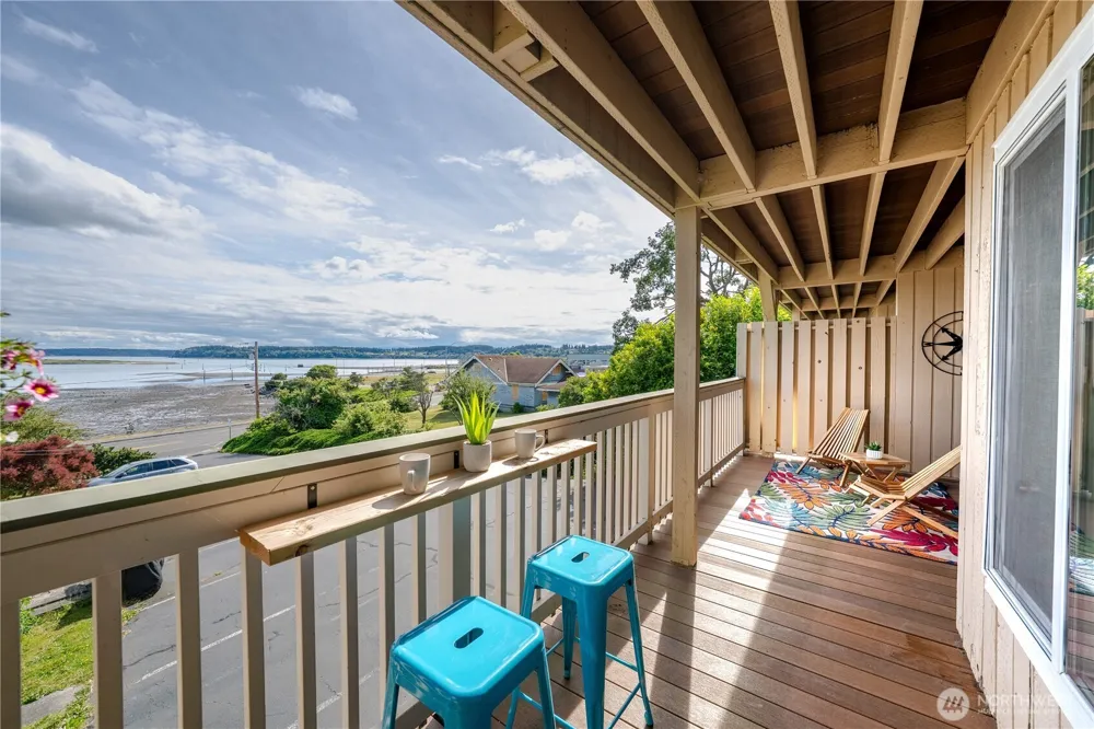 1199 9th Avenue #204 Oak Harbor, WA 98277