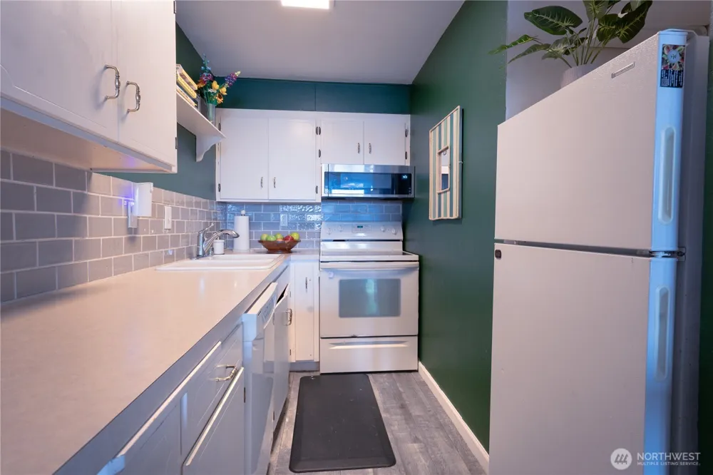 1199 9th Avenue #204 Oak Harbor, WA 98277