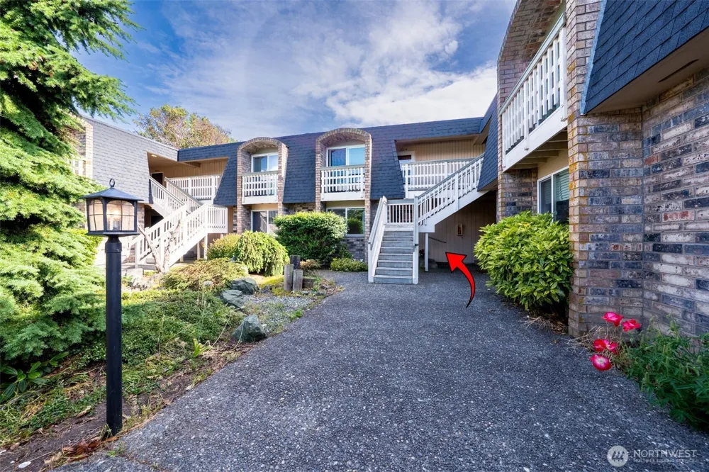 1199 9th Avenue #204 Oak Harbor, WA 98277