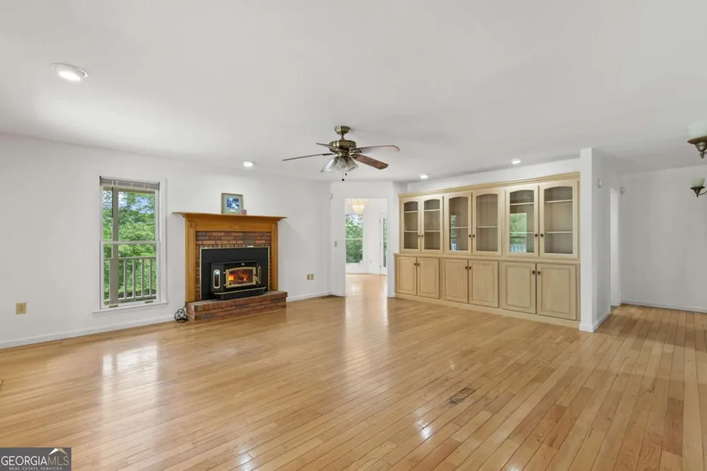 177 Shangri La DR Mineral Bluff, GA 30559