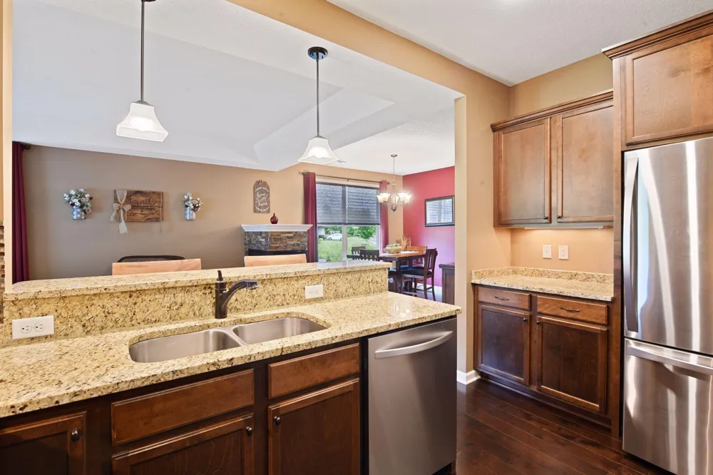 1106 Lorraine Court Carver, MN 55315