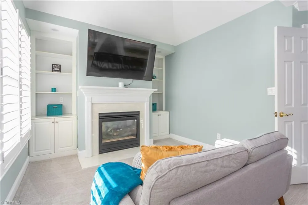 6003 Morganshire Drive Summerfield, NC 27358