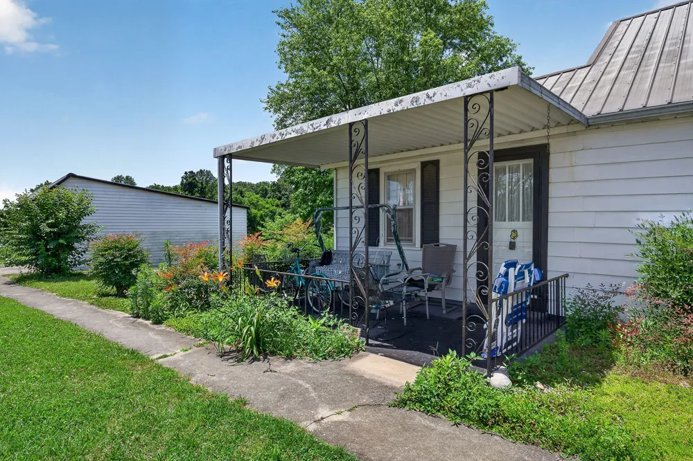2531 Old Well Rd Morrison, TN 37357