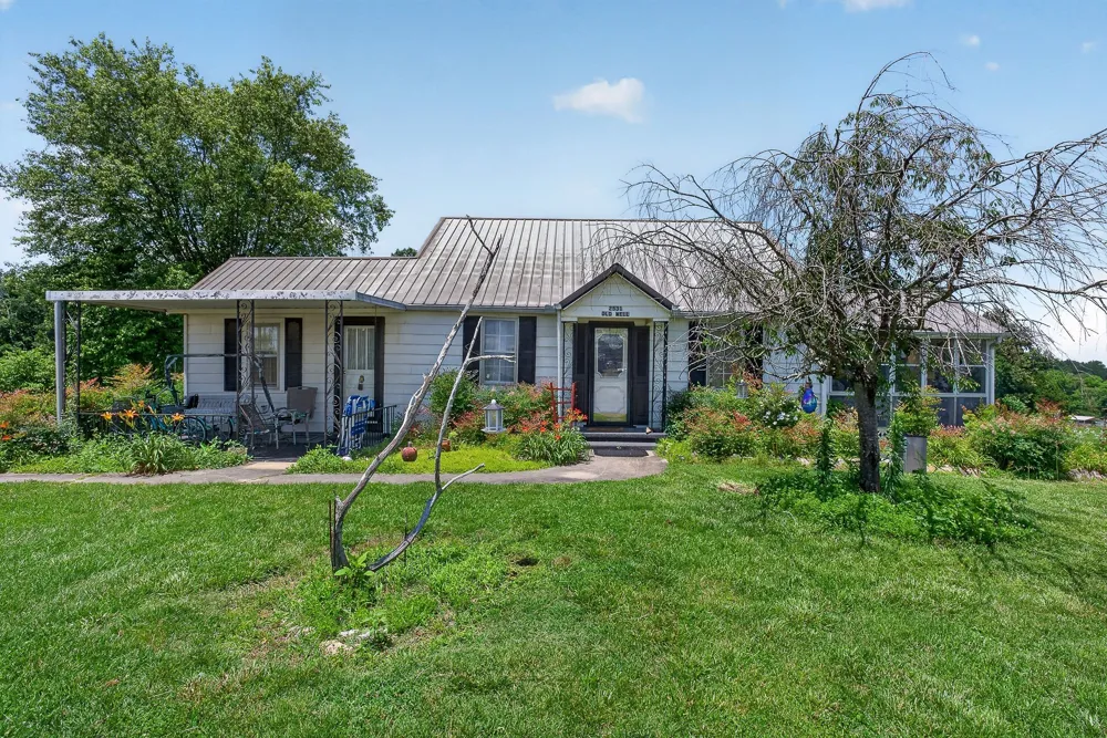 2531 Old Well Rd Morrison, TN 37357