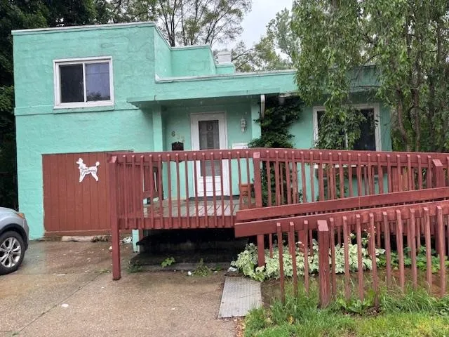 612 Liberty Street Alma City, MI 48801