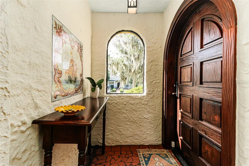 327 MIRAMAR ROAD Lakeland, FL 33803