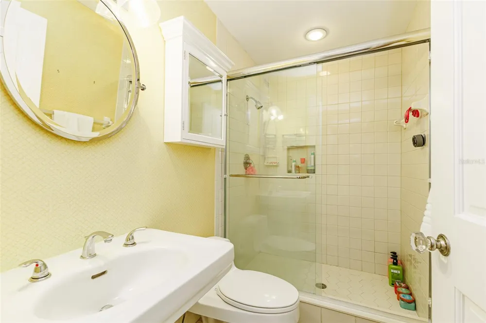 327 MIRAMAR ROAD Lakeland, FL 33803
