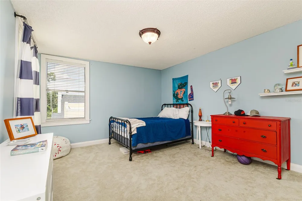 327 MIRAMAR ROAD Lakeland, FL 33803