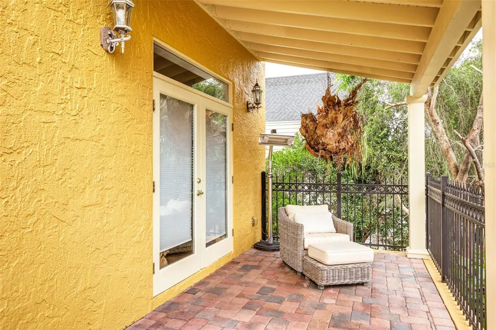 327 MIRAMAR ROAD Lakeland, FL 33803