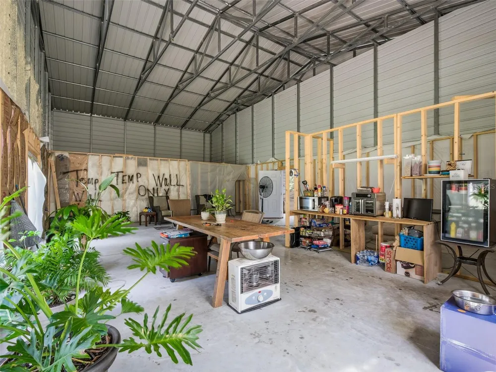 425 WESTERN ROAD New Smyrna Beach, FL 32168