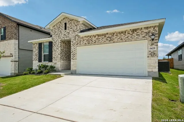 5429 Wrangler Way Marion, TX 78124