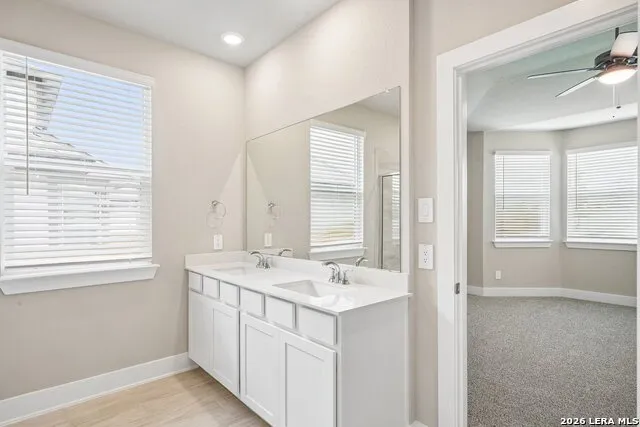 5429 Wrangler Way Marion, TX 78124