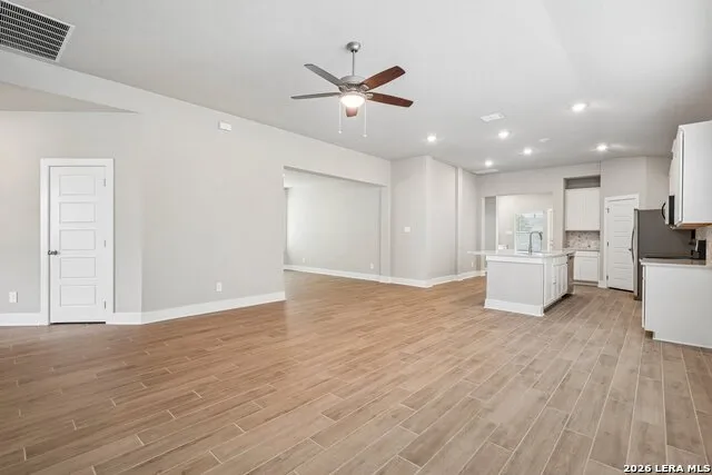 5429 Wrangler Way Marion, TX 78124