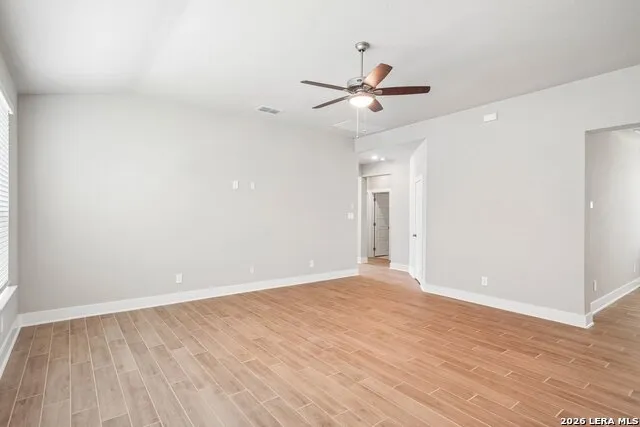 5429 Wrangler Way Marion, TX 78124