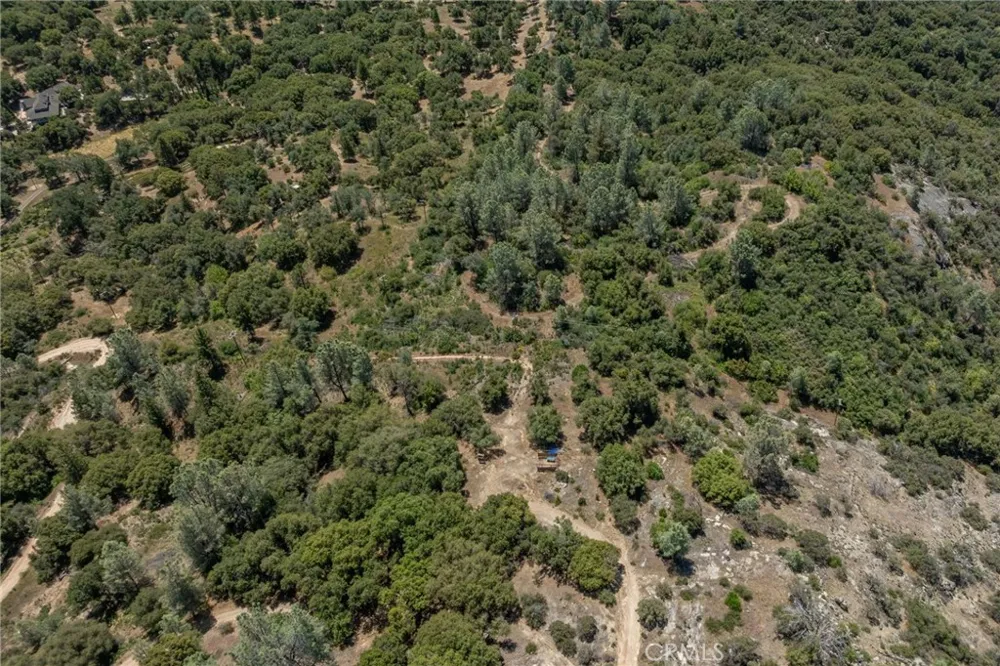 149 Old Yosemite Road Oakhurst, CA 93644