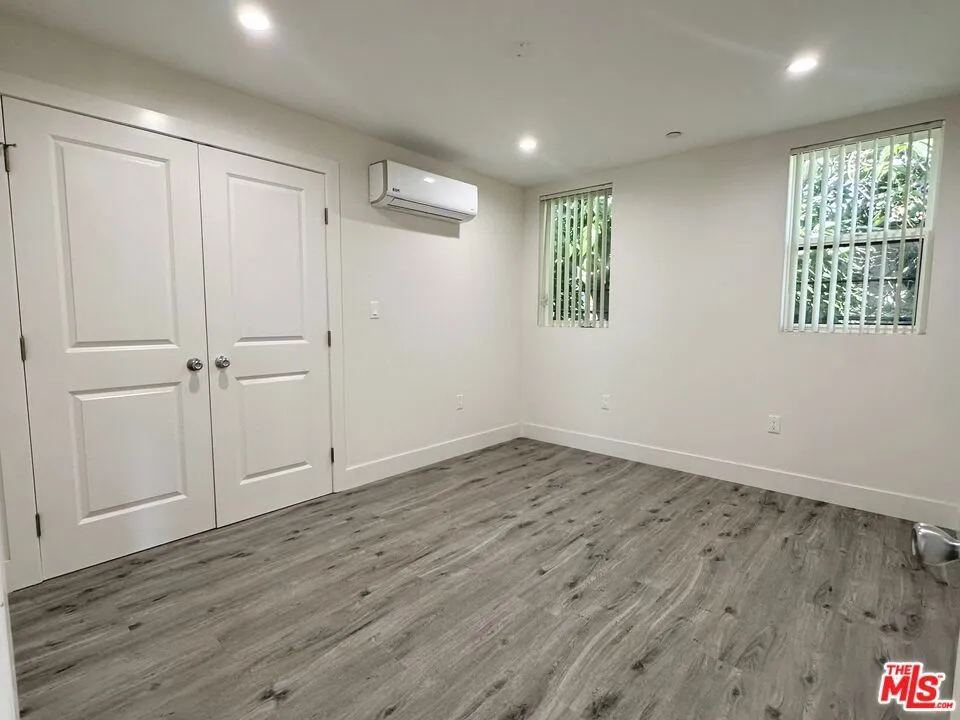 11512 Oxford Avenue #G Hawthorne, CA 90250